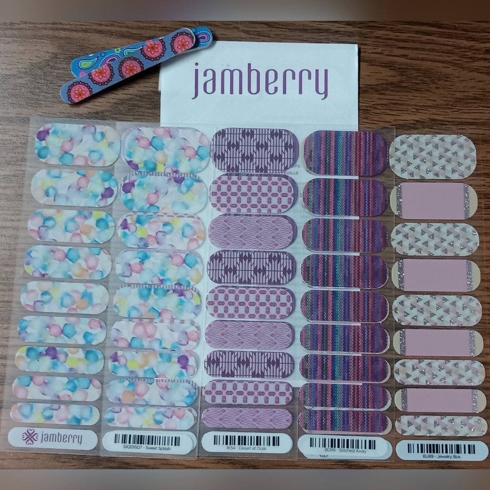 ⚜️ Jamberry Nail Wrap Lot ⚜️ J11 ⚜️ NWT ⚜️ 4pks ⚜️ 2 Files ⚜️